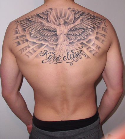 Rücken engelsflügel tattoo Engelsflügel tattoo