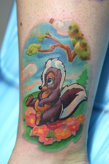 Skunk von Walt Disney www.electrographictattoo.de , Lali