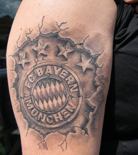 Gammaray: FC Bayern München | Tattoos von Tattoo-Bewertung.de