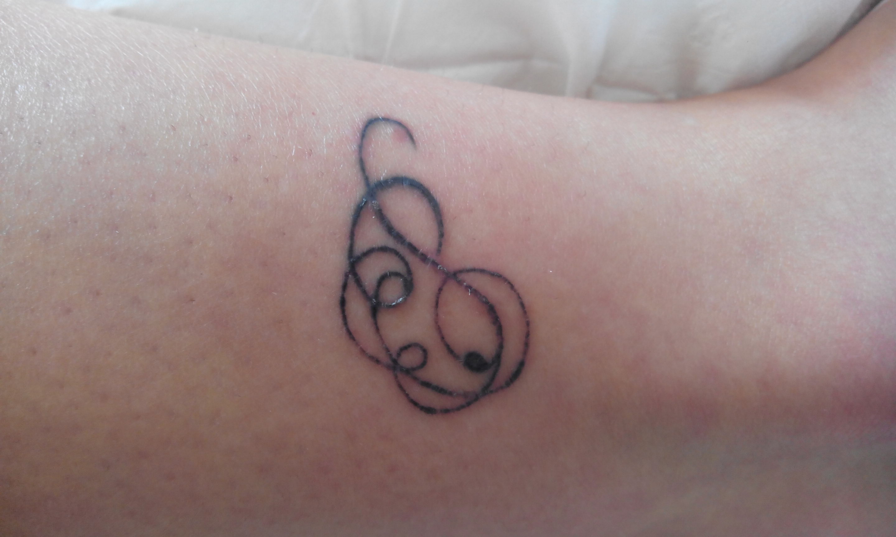ich hoffe mir kann hier jemand helfen / TattooBewertung.de
