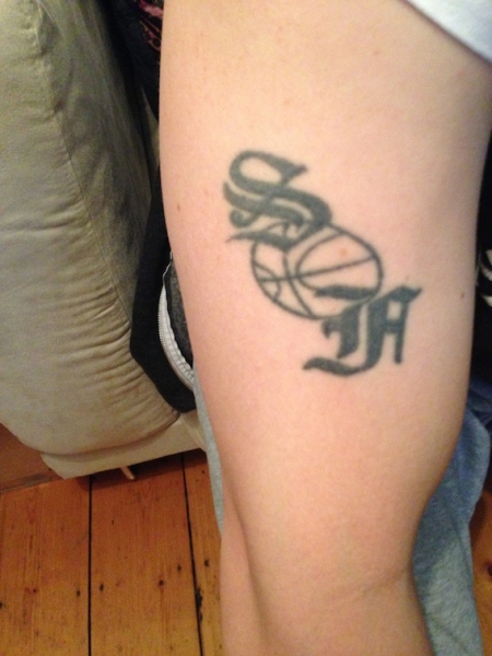 Altlast (Gürkchen) auf dem Arm