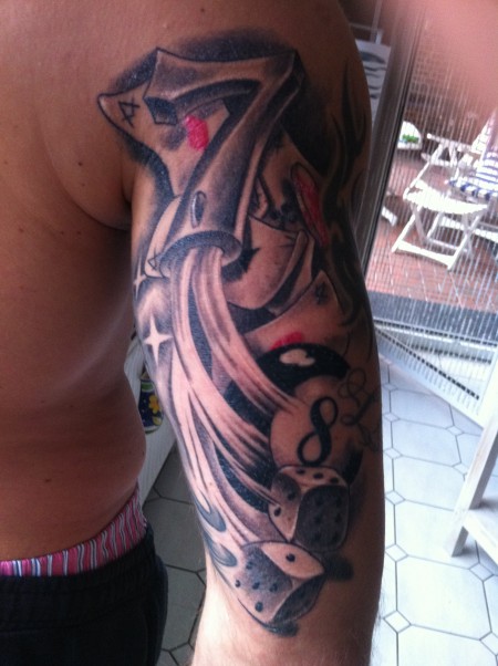 "Life is a Gamble" (persönliches Glückstattoo) Bild 2/3
