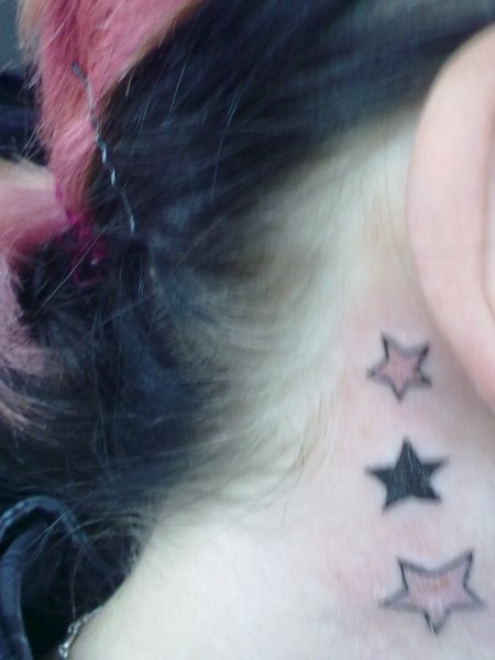 Sterne *anfang eines tattoo´s*