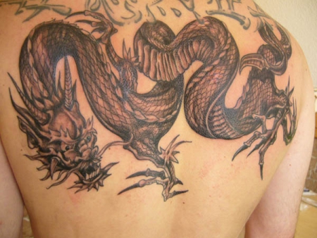 chinesisches tattoo rücken    - tattoo ist noch nicht fertig !!!!