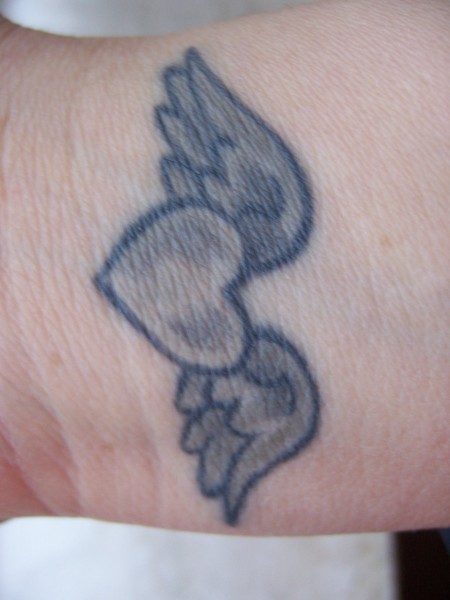 Tattoo  Herz mit Flügel