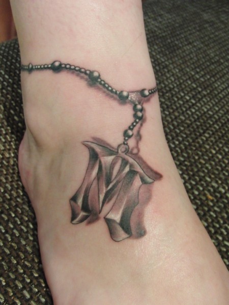  Erstes Tattoo Fusskettchen