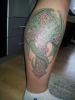 Drache mit Kreuz / Wade