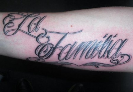 nach 1,5 stunden war das tattoo endlich fertig und der schmerz vorbei