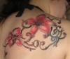 Tribal m. Blüten u. Name Tochter