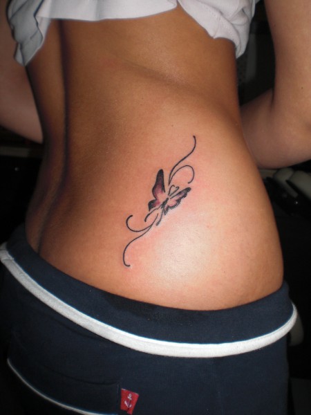kleiner Schmetterling "erstes Tattoo"