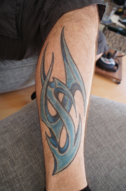 Tribal auf meiner Wade schon ein wenig älter.