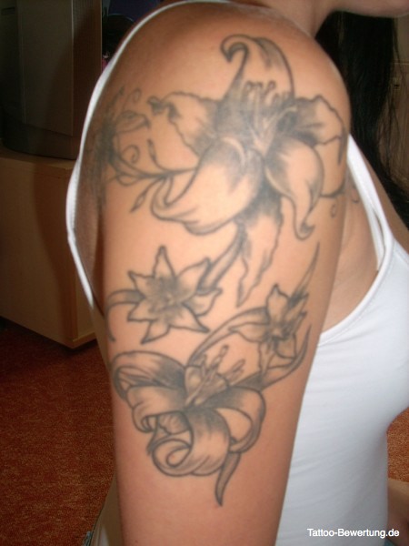 Blumen Tattoo