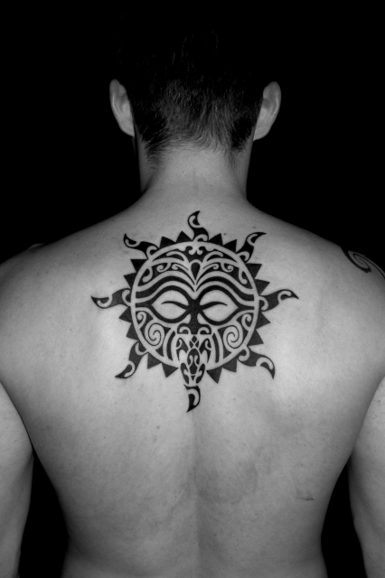 tahiti tattoo, polynesisches tattoo, ruecken