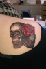 Totenkopf auf Schulter