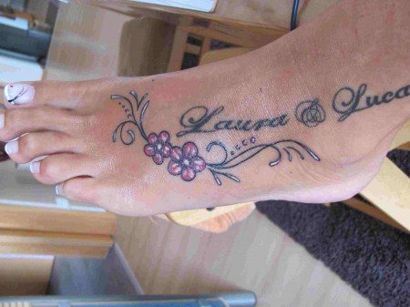 Blumen namen tattoos mit Tattoo Blumen