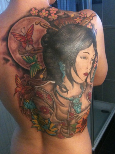 Cover up Geisha fertig