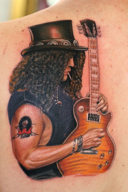 gitarre-Tattoo: Slash, 4 Stunden Arbeit