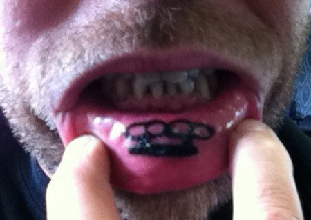 Schlagring Lippe