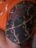 maori mit blumen