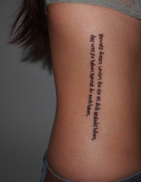 Lieber stehend sterben als kniend leben tattoo