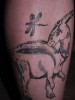 Dino mit Libelle