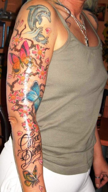 Schmetterlinge und arm blumen tattoos Tattoos Blumen
