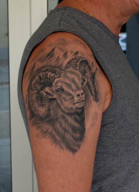 Widder sternzeichen frau tattoo