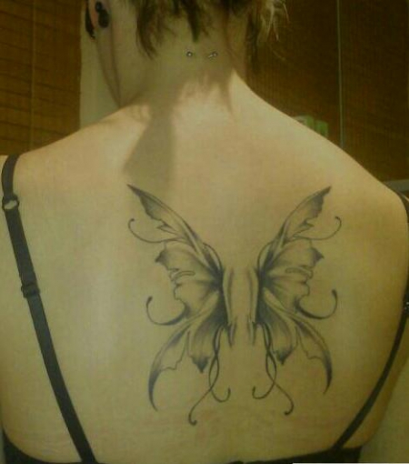 Rückentattoo Schmetterling