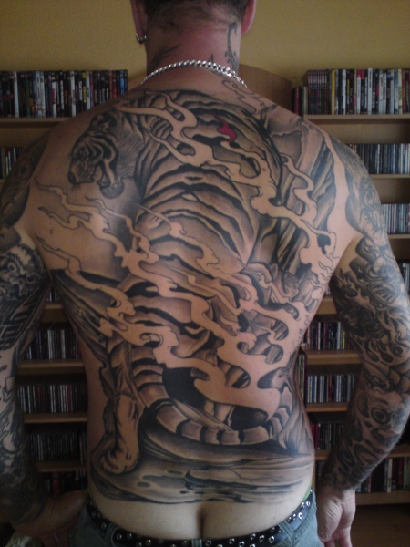 Rückentattoo Tiger im Asia style 