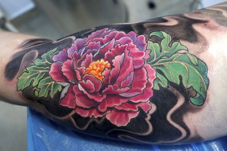 Oberarm innenseite  www.electrographictattoo.de