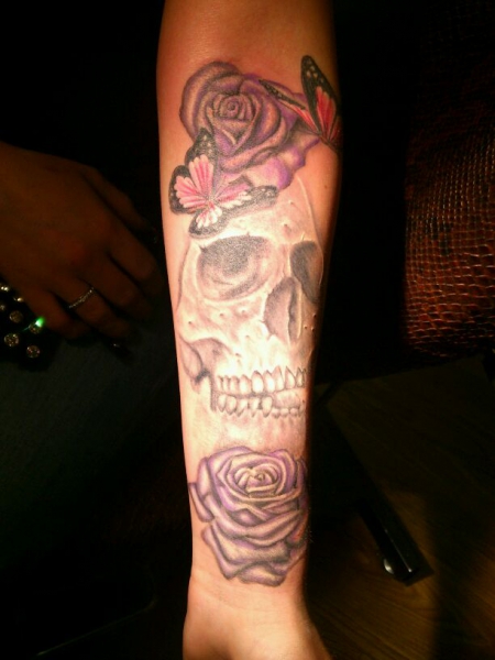 Skulls' n roses 