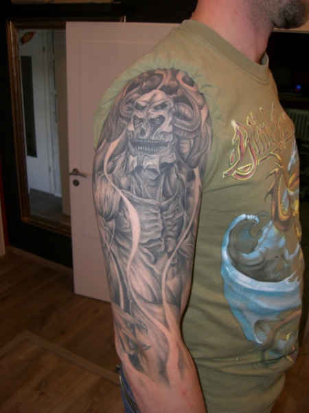 demon arm