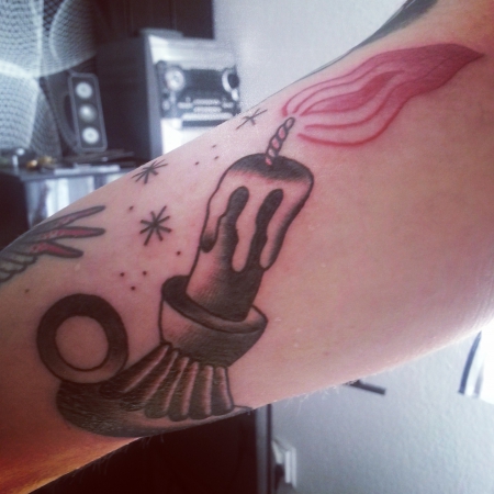 meine Kerze heute frisch gestochen :)