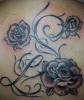 Schwarze Rose mit Auge