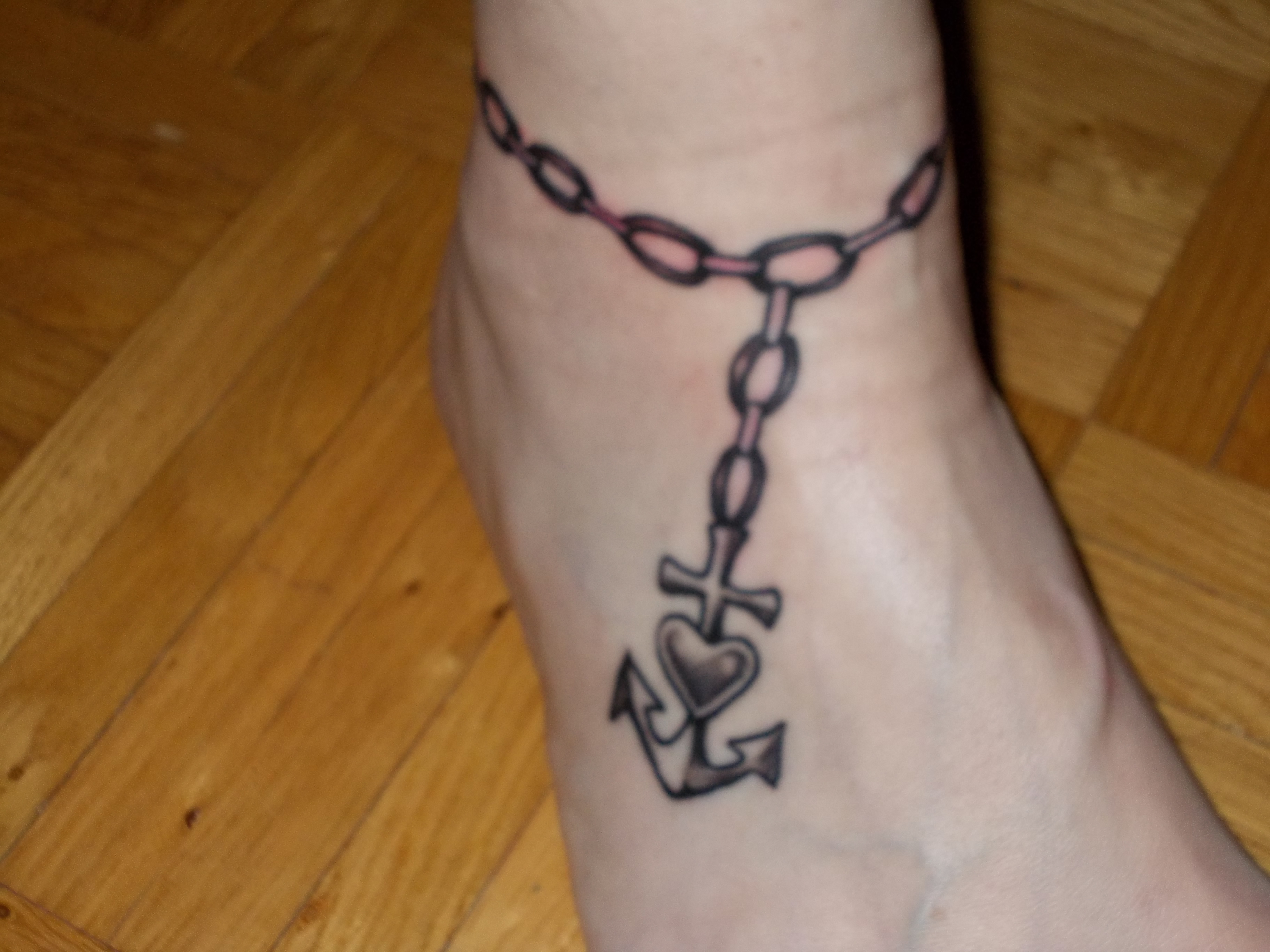Tattoo Fusskette Glaube Liebe Hoffnung