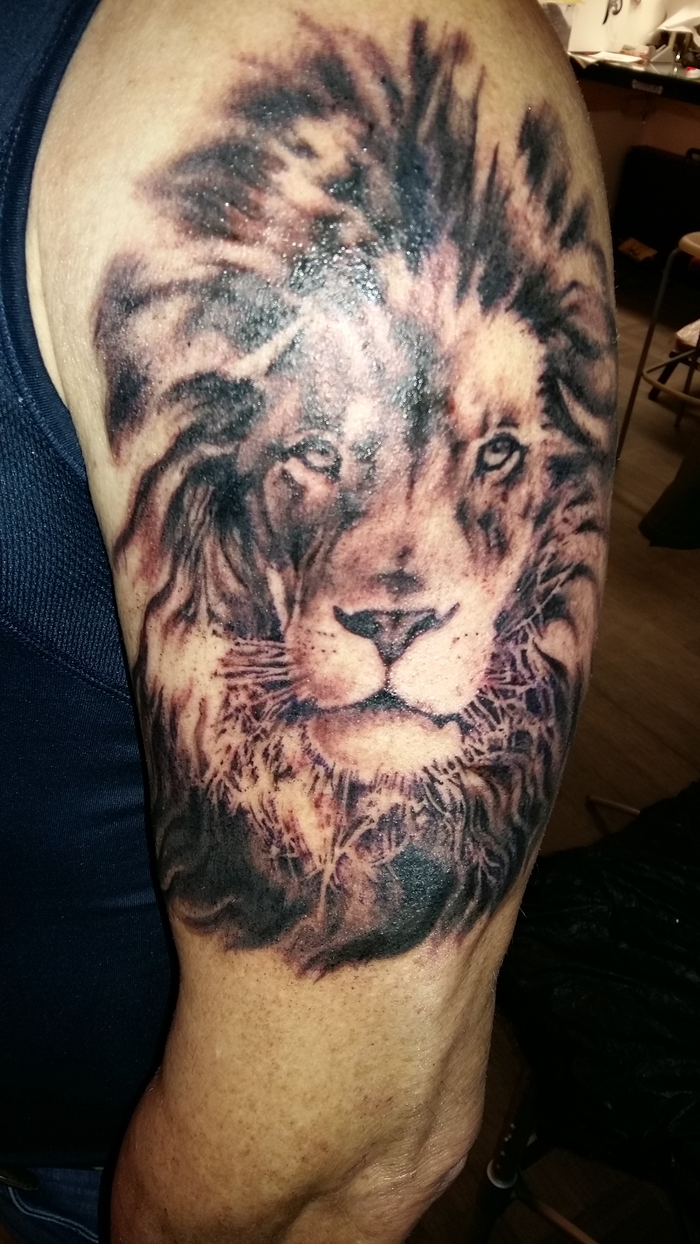 Lowe Horst Lowenkopf Tattoos Von Tattoo Bewertung De