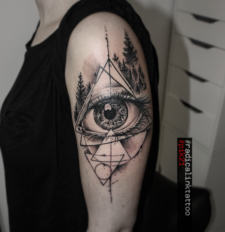 Radical Ink Tattoo Auge Tattoos Von Tattoo Bewertung De