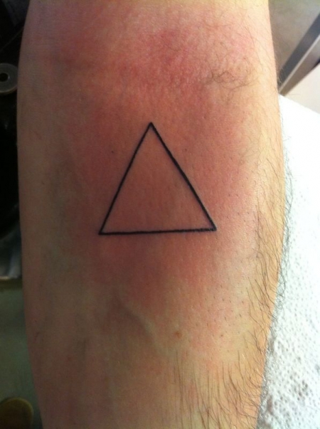 Dreieck bedeutung offenes tattoo Louis Tomlinson’s