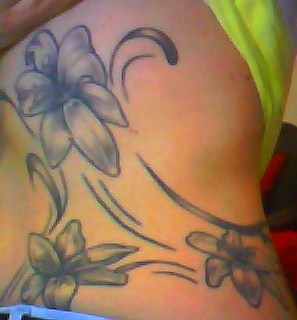 tattoo lilien