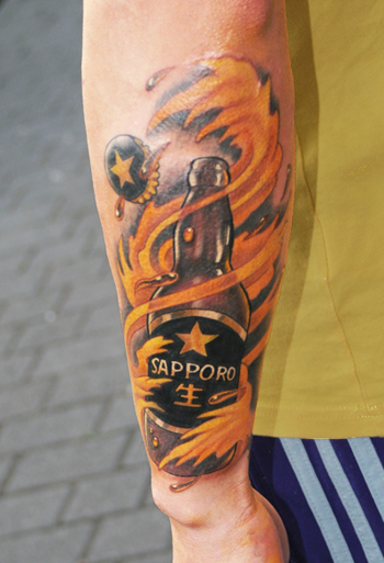 Sapporo flasche - by Sjard, Trioxin Gallery, Frankfurt