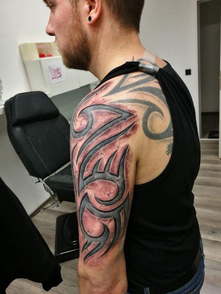 Tribal aufhübschen (bild etwas schärfer)