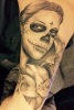 Catrina mit Lilien