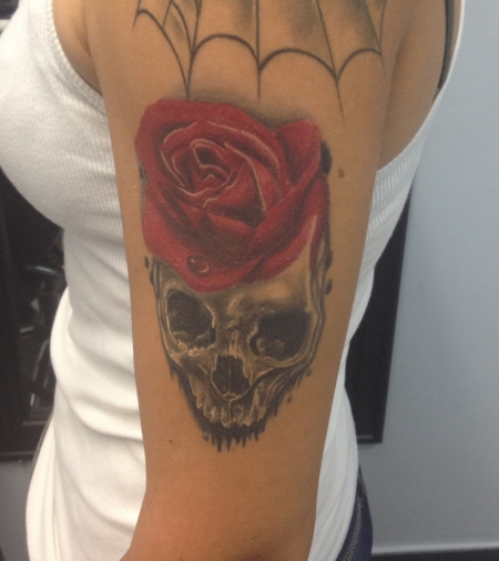 Skull mit rose