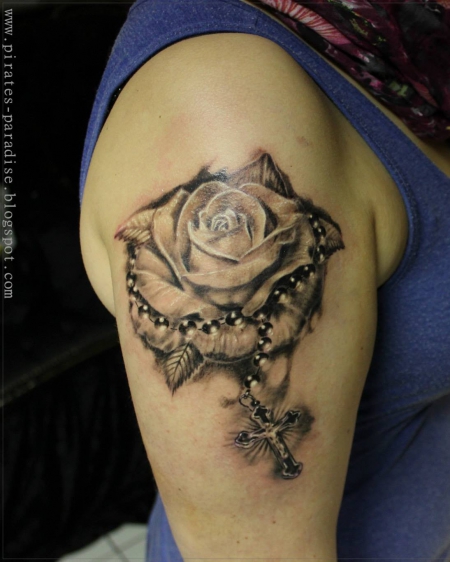 Rose Rosenkranz Tattoo