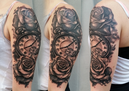 Rosen und Taschenuhr