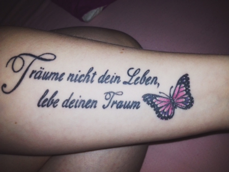 Spruch tattoo unterarm mann Tattoo Oberschenkel