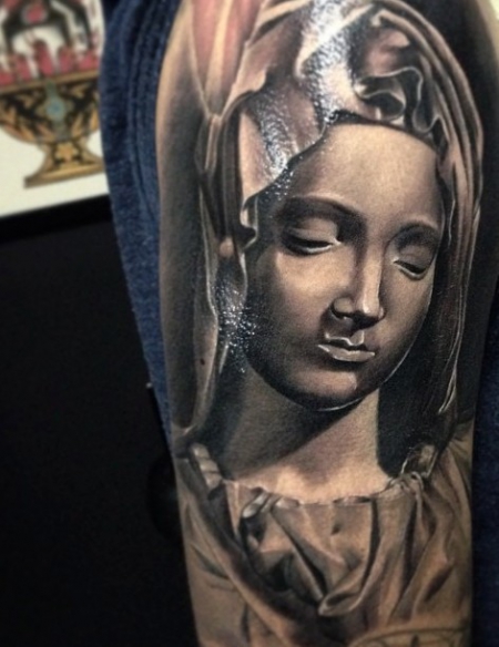 madonna-Tattoo: Heilige Maria