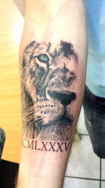 Tattoo frau sternzeichen löwe Sternzeichen Tattoo