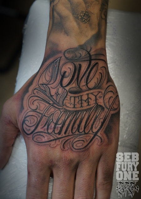 Love Thy Family Lettering