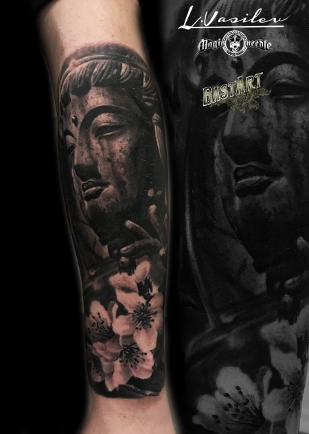 Buddha mit Lotusblütte 